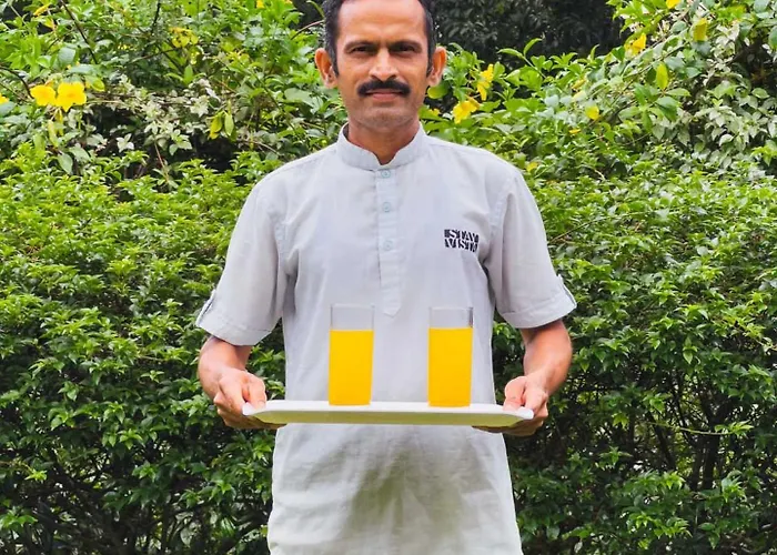 Casa Del Verde By Stayvista - Orchards Oasis With A Pool, Spacious Lawn, Terrace & Indoor Games Nashik